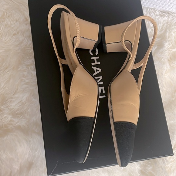 Authentic Chanel slingback small heels - Picture 5 of 11